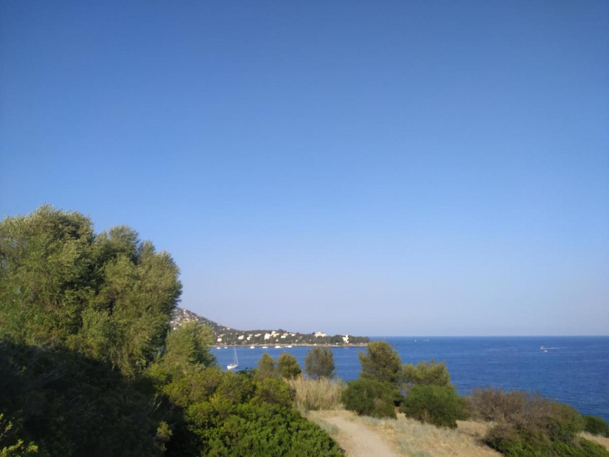 Cozy Apartment In Agay With Stunning Views Saint-Raphael  Luaran gambar